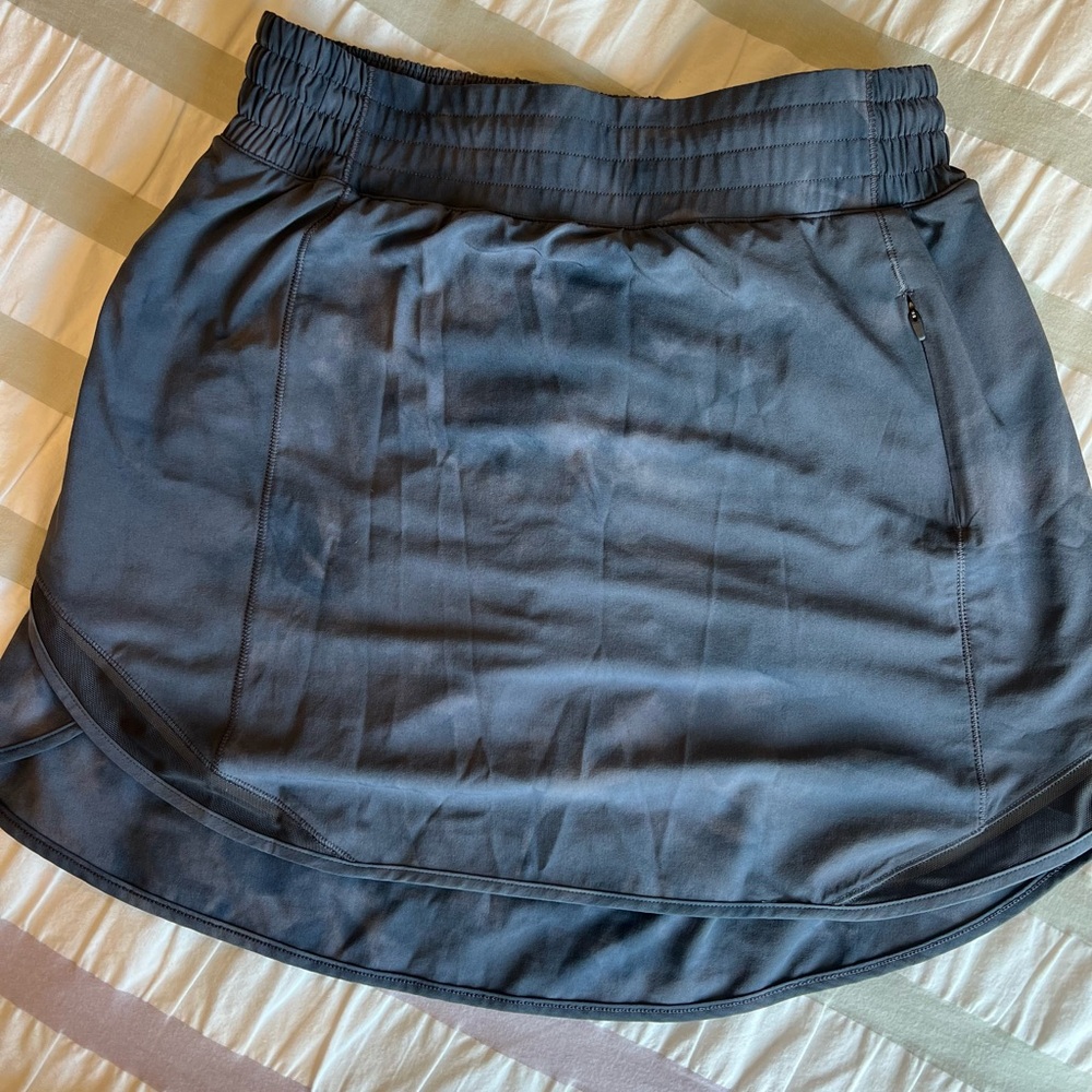 Lululemon Hottie Hot skirt